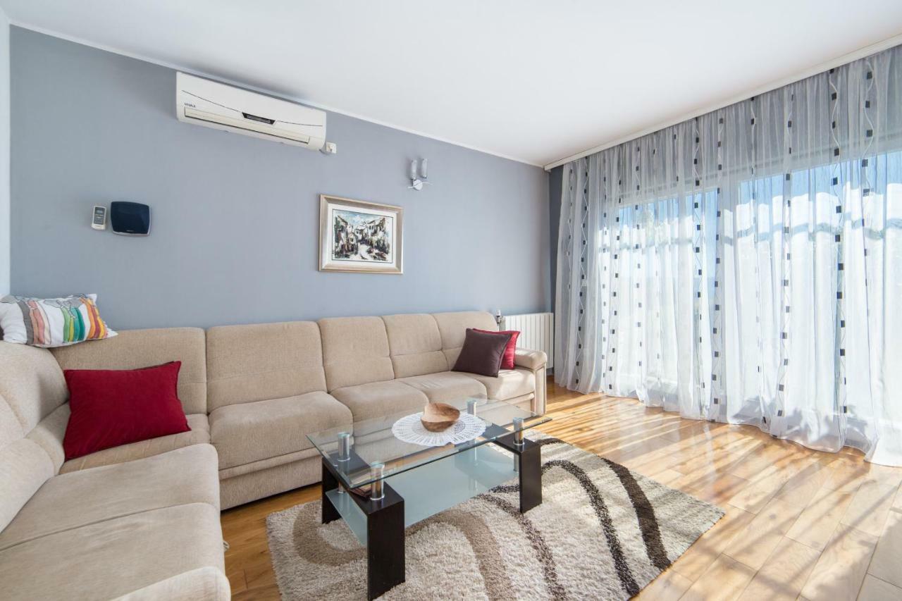 Apartment Ela Подгора Екстериор снимка